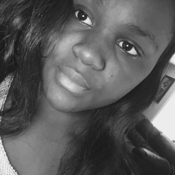 Meet your Posher, Raven - Picture 1 of 1